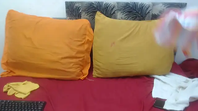 Snapshot of SEXY_MATURExx chatting on April 12, 2026, 7:55 am SEXY MATURExx online show from April 12, 2026, 7:55 am