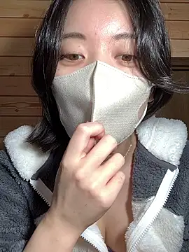 minami room online show from January 15, 2026, 4:05 am