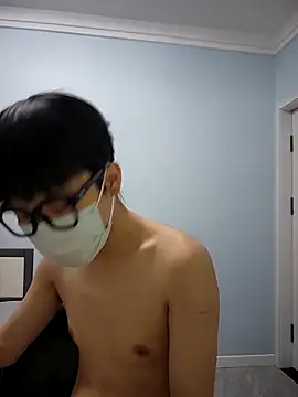 tinKKKKKKL online show from April 2, 2026, 1:29 pm