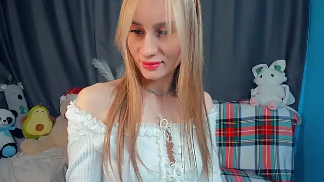 Snapshot of Kirawithvibe chatting on January 7, 2026, 1:32 am Kirawithvibe online show from January 7, 2026, 1:32 am