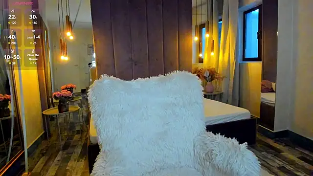 Snapshot of ElyaRose_ chatting on January 14, 2026, 5:55 am ElyaRose online show from January 14, 2026, 5:55 am