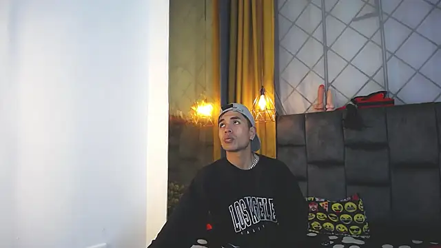 Snapshot of Maik_Russo chatting on January 10, 2026, 11:38 am Maik Russo online show from January 10, 2026, 11:38 am