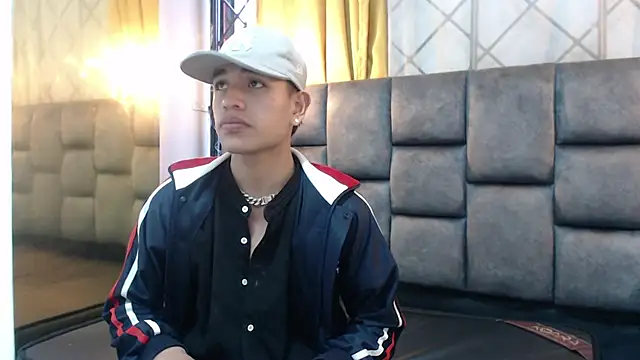 Snapshot of Maik_Russo chatting on February 7, 2026, 11:29 am Maik Russo online show from February 7, 2026, 11:29 am