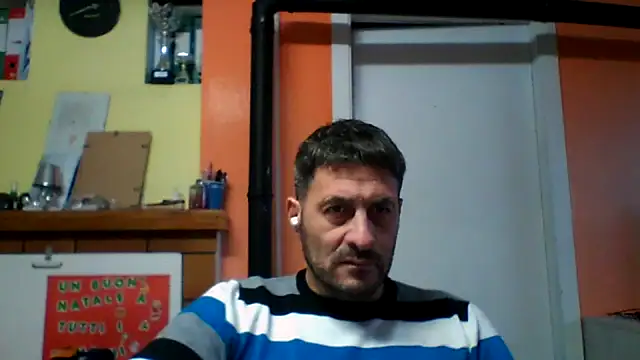 Snapshot of colosone chatting on November 24, 2025, 1:44 pm colosone online show from November 24, 2025, 1:44 pm