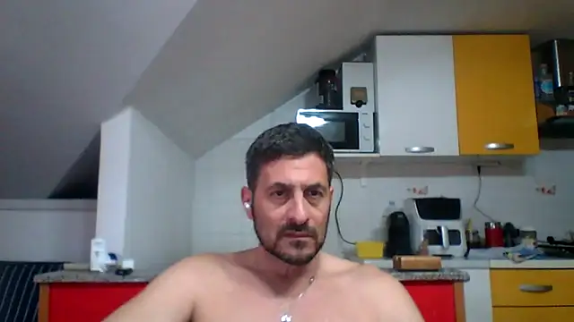 colosone online show from April 15, 2026, 1:48 pm