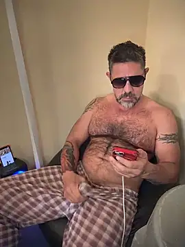 Snapshot of wolfbucker chatting on March 2, 2026, 2:35 pm wolfbucker online show from March 2, 2026, 2:35 pm