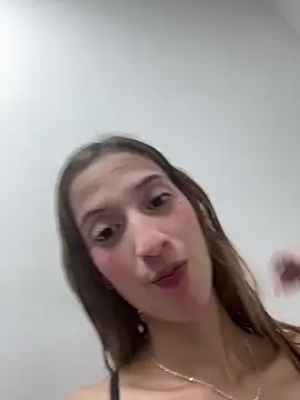 Snapshot of emilywilliis chatting on February 26, 2026, 1:00 pm emilywilliis online show from February 26, 2026, 1:00 pm