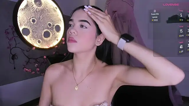 Snapshot of Luna__02 chatting on March 6, 2026, 11:38 am Luna 02 online show from March 6, 2026, 11:38 am