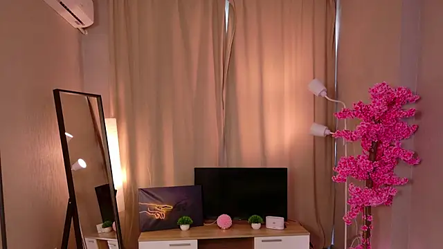 Snapshot of Clima_muse chatting on April 16, 2026, 6:58 am Clima muse online show from April 16, 2026, 6:58 am