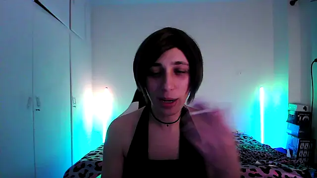 HoneyValentine online show from March 27, 2026, 8:54 pm