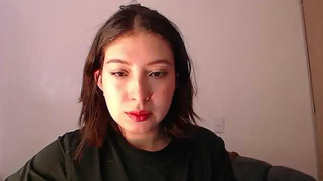 Snapshot of -Ivonnys chatting on February 27, 2026, 8:19 pm -Ivonnys online show from February 27, 2026, 8:19 pm