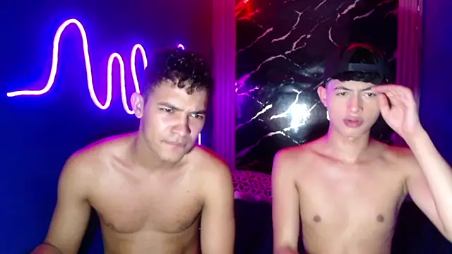 jamescurly00 online show from April 11, 2026, 7:16 am