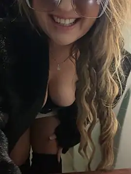 Snapshot of NSN_4lives chatting on February 5, 2026, 9:10 pm NSN 4lives online show from February 5, 2026, 9:10 pm