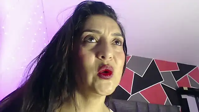 Snapshot of samanta_xi chatting on February 6, 2026, 5:14 am samanta xi online show from February 6, 2026, 5:14 am