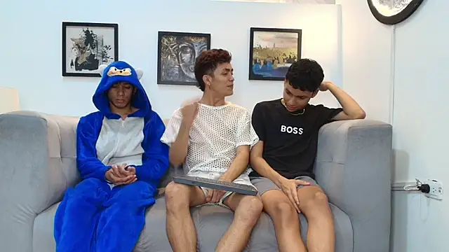 Snapshot of AVENGER_BOYS2026 chatting on January 12, 2026, 1:45 am AVENGER BOYS2026 online show from January 12, 2026, 1:45 am