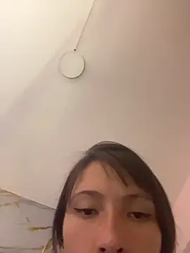 Snapshot of Michelle_ec chatting on March 27, 2026, 7:04 pm Michelle ec online show from March 27, 2026, 7:04 pm