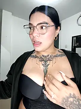 brenda palacio online show from February 15, 2026, 2:45 am