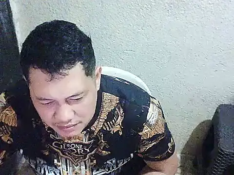 Snapshot of UrAsianGuy90 chatting on April 16, 2026, 10:38 am UrAsianGuy90 online show from April 16, 2026, 10:38 am