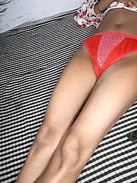 Yourkajalx online show from April 6, 2026, 4:52 pm