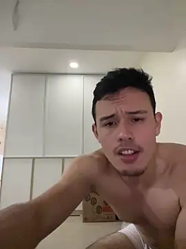 Keylerth  online show from April 20, 2026, 12:57 am