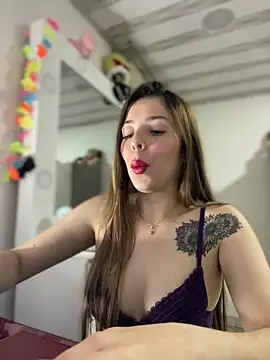 Snapshot of NatalyPinky chatting on April 12, 2026, 12:03 am NatalyPinky online show from April 12, 2026, 12:03 am