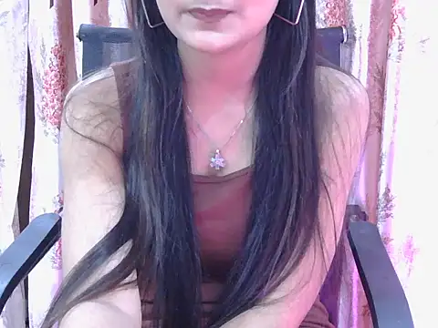 Snapshot of sweet_riyaaa chatting on February 8, 2026, 6:11 am sweet riyaaa online show from February 8, 2026, 6:11 am