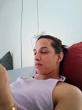 Snapshot of ofjuliaa chatting on May 15, 2026, 5:55 pm ofjuliaa online show from May 15, 2026, 5:55 pm