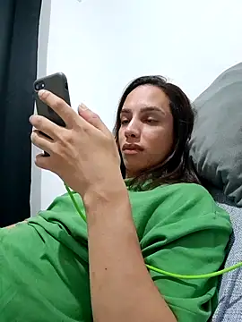 Snapshot of ofjuliaa chatting on May 1, 2026, 12:26 am ofjuliaa online show from May 1, 2026, 12:26 am