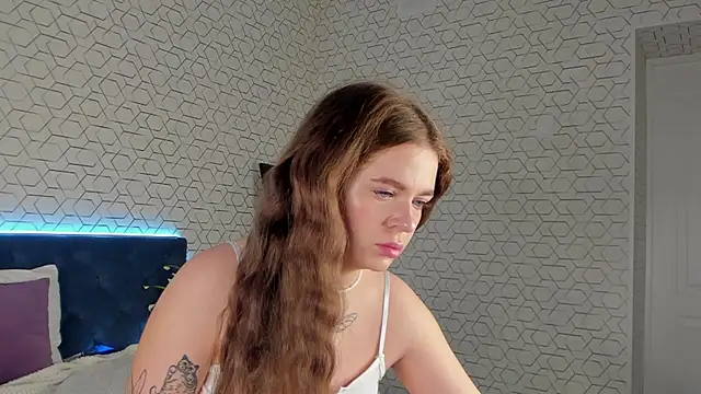 desiree doll online show from February 21, 2026, 1:07 am