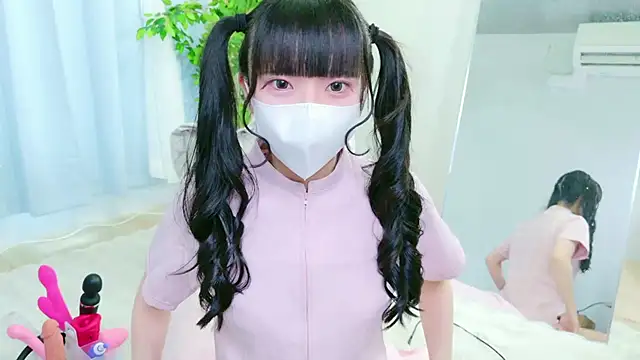 Snapshot of Nonn_chan chatting on April 18, 2026, 4:04 am Nonn chan online show from April 18, 2026, 4:04 am