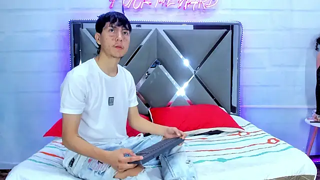 BunnyLove  online show from February 7, 2026, 12:07 am