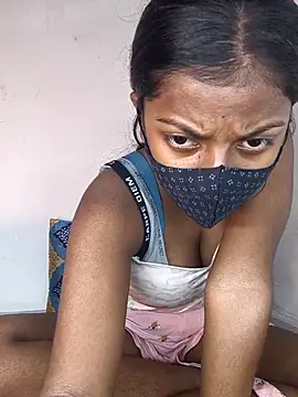 Snapshot of Royal-girl78 chatting on February 13, 2026, 7:47 pm Royal-girl78 online show from February 13, 2026, 7:47 pm