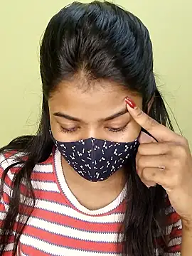 Snapshot of trinasa chatting on March 5, 2026, 9:33 pm trinasa online show from March 5, 2026, 9:33 pm