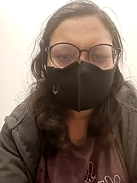 Snapshot of piryasharma005 chatting on January 6, 2026, 4:55 pm piryasharma005 online show from January 6, 2026, 4:55 pm