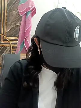 Snapshot of piryasharma005 chatting on February 9, 2026, 9:51 am piryasharma005 online show from February 9, 2026, 9:51 am