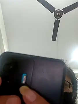 Snapshot of piryasharma005 chatting on February 21, 2026, 6:32 pm piryasharma005 online show from February 21, 2026, 6:32 pm