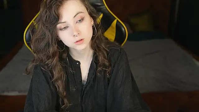 Snapshot of Orly_flame chatting on May 25, 2026, 6:39 pm Orly flame online show from May 25, 2026, 6:39 pm