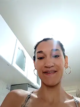 Snapshot of EcoDePiel chatting on April 9, 2026, 3:29 pm EcoDePiel online show from April 9, 2026, 3:29 pm