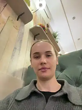 peachshadee online show from February 22, 2026, 4:08 pm