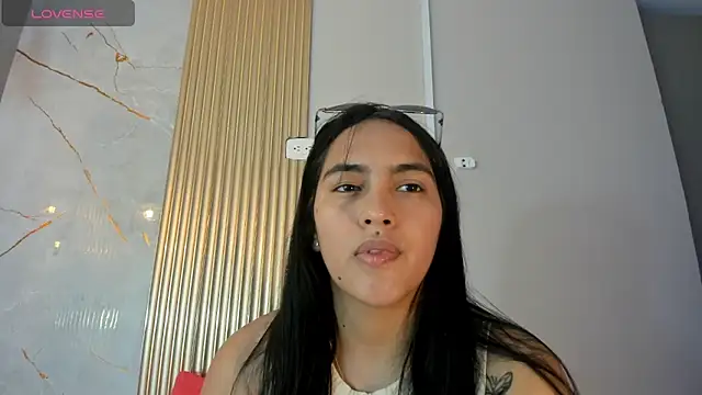 AlanaBlair  online show from February 13, 2026, 7:36 pm