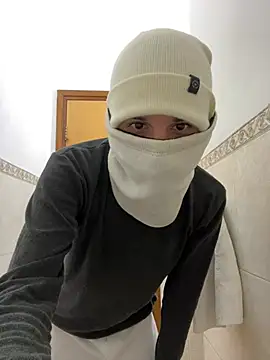 Snapshot of petiteyanel chatting on January 10, 2026, 7:09 pm petiteyanel online show from January 10, 2026, 7:09 pm