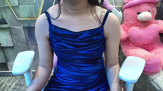 NymphoIsLive online show from April 7, 2026, 5:15 pm