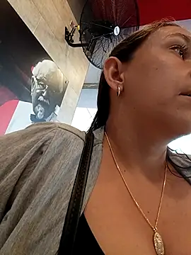 Snapshot of Andry-19 chatting on January 14, 2026, 8:34 pm Andry-19 online show from January 14, 2026, 8:34 pm