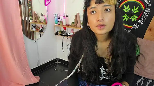 Snapshot of MeowMota_ chatting on May 21, 2026, 6:05 pm MeowMota online show from May 21, 2026, 6:05 pm