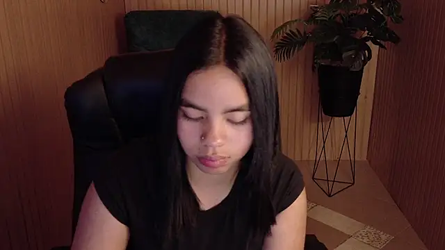 Snapshot of SofiaMante_ chatting on March 17, 2026, 9:51 pm SofiaMante online show from March 17, 2026, 9:51 pm