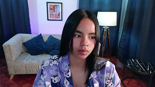 Snapshot of SofiaMante_ chatting on April 12, 2026, 11:19 pm SofiaMante online show from April 12, 2026, 11:19 pm