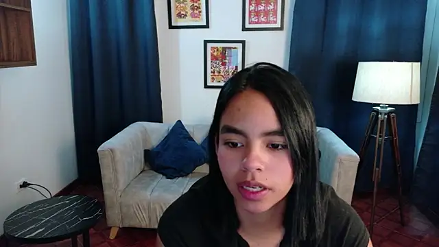 Snapshot of SofiaMante_ chatting on May 27, 2026, 1:04 am SofiaMante online show from May 27, 2026, 1:04 am