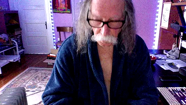 Snapshot of LickYourYoni chatting on April 13, 2026, 2:54 pm LickYourYoni online show from April 13, 2026, 2:54 pm