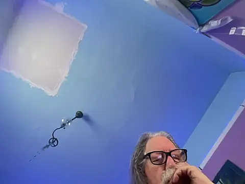 Snapshot of LickYourYoni chatting on March 5, 2026, 3:52 pm LickYourYoni online show from March 5, 2026, 3:52 pm