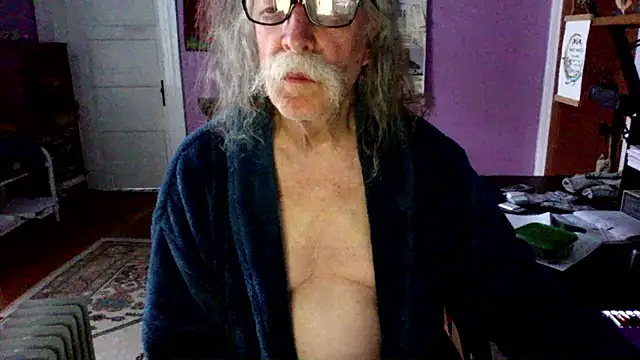 Snapshot of LickYourYoni chatting on April 10, 2026, 2:13 pm LickYourYoni online show from April 10, 2026, 2:13 pm